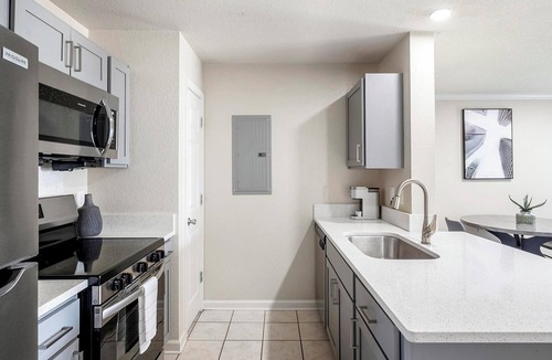 Murfreesboro Apartment | Landing | Stunning 1BD, Gym, Courtyard