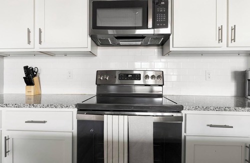Pensacola Apartment | Landing | Stunning 1BD, Clubhouse