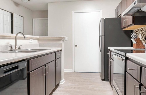 Stockbridge Apartment | Landing | Stunning 3BD, Gym, Clubhouse