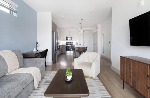Scofield Farms Apartment | Landing | Stylish 1BD, Pool, Gym
