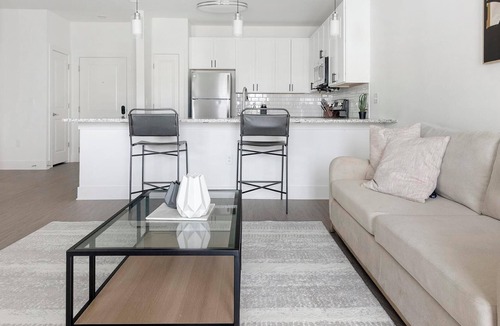 Athens Apartment | Landing | Stylish 1BD, Yoga Studio, Gym