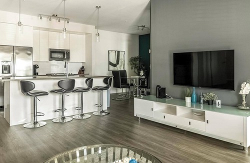 Port Tampa City Apartment | Landing | Stylish 2BD, Gym, Pool