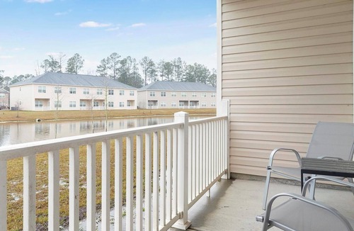 Bloomingdale Apartment | Landing | Stylish 2BD, Gym, Pool