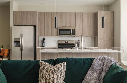 Civil Rights Historic District Apartment | Landing | Stylish 2BD in Fountain Heights