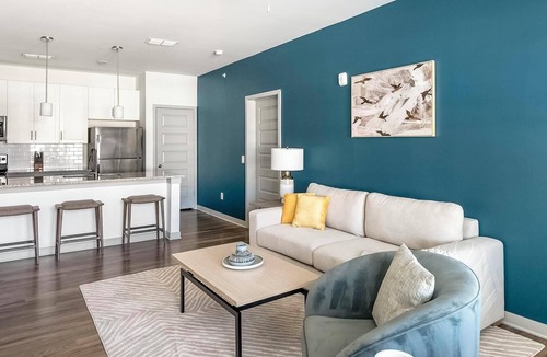 Sand Ridge Apartment | Landing | Stylish 2BD, Pool, Gym