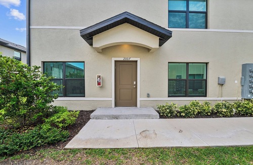 Port Charlotte Apartment | Landings at Westport 2007 l Gym l 3 Bd 2.5 Bt