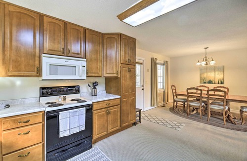 Norton House | Laptop-Friendly Appalachian Mountain Retreat!