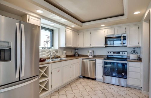 Destin Condo | Large 3BD 2BA Walk to the Beach!