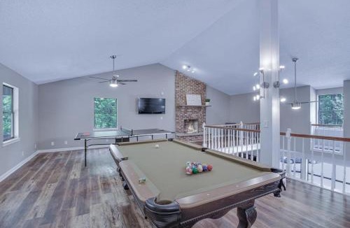 Flintstone House | Large Hillside Retreat with Pool and Hot Tub