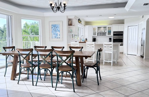 Islamorada House | Large Oceanfront 5 Bedroom Estate, Private Pier and Saltwater Pool