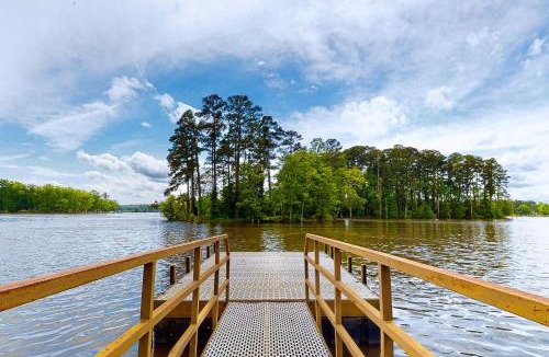 Saluda House | Large Waterfront Lake Murray Home w/Dock
