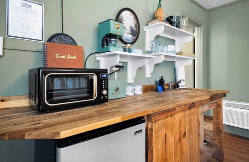 Lookout Mountain Bed & Breakfast | Laurel Falls Suite on Lookout Mountain