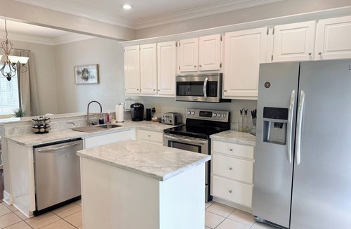 Oxford House | Less than 1 Mile from the Oxford Square❤️💙 114 Windstone