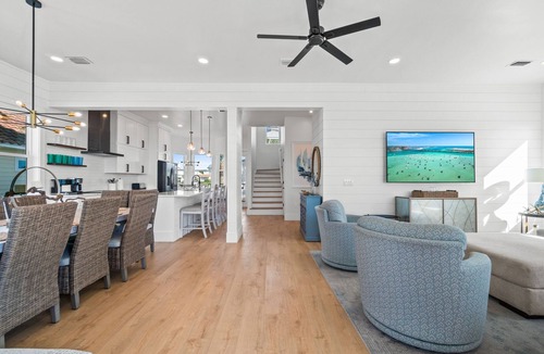 Tang-O-Mar House | 🌊 Liquid Assets | 7BR w/Gulf Views | Resort Pool | Steps to Beach | Sleeps 30 ☀️
