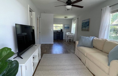 Hobe Sound House | Little Palm Villa retreat less than a mile from the beach!