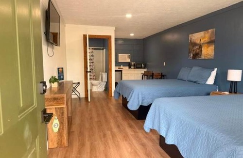 Cedar Bluff Apartment | Little River Marina