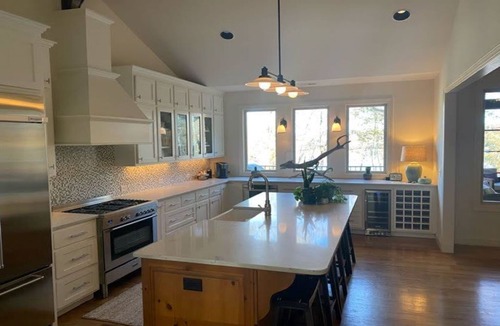Shelter Cove House | Located on beautiful Lake Keowee