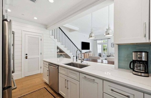 Beach District Condo | LOCATION, LOCATION, LOCATION! STEPS to WATERCOLOR Beach Club! Walk to Seaside, Restaurants, Beach!