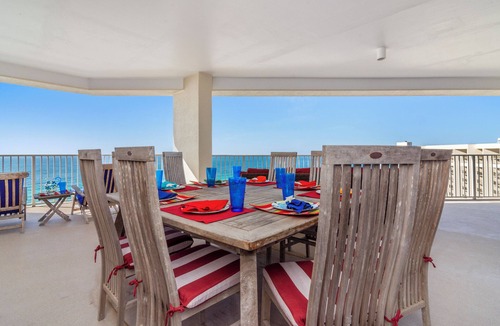 Sandestin Condo | Location! Location! Location! 3BD/3BTH Beachfront Tops'l Tides 1306