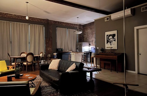 Sylva Apartment | Loft Apartment Historic Downtown Main Street Sylva
