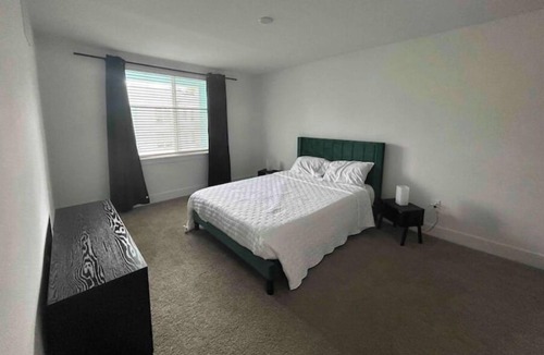 East Side Apartment | Loft w/ 2 double suite 5 minutes walk to belt line