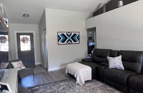 Lake Worth House | Lovely 3-bedroom pool house in Lake Worth