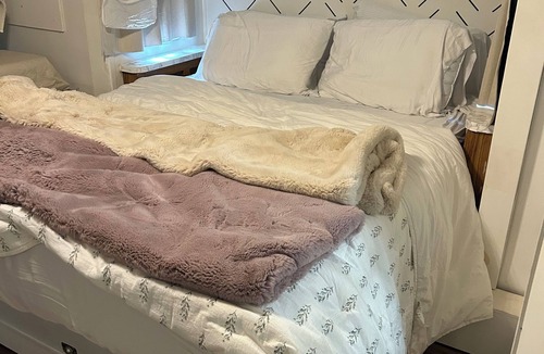 Poplarville House | Lovely class A motorhome