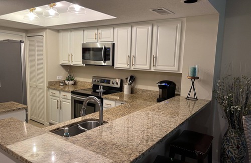 Shelter Cove Condo | Lovely Villa Just Steps From The Harbour