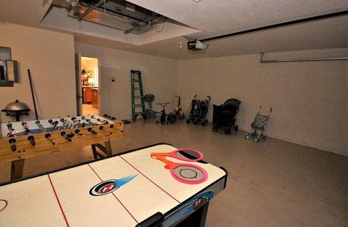 Legacy Park House | LP002 Luxurious upgraded home with pool, close to Disney