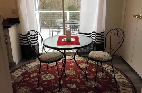 Macon County Cottage | Lucille Cottages