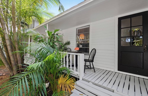 Northwood Shores Cottage | Lush Tropical Sanctuary in Historic Northwood ,WPB!