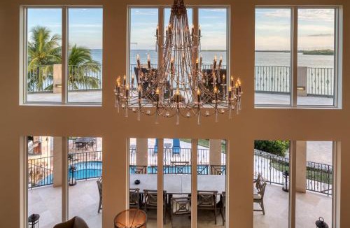 Key Largo House | Lux Key Largo Oceanfront 5 Bedroom 4 Bathroom Pool