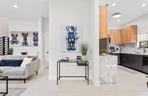 Allapattah House | Luxe 4BR/3BA w/Pool Near Wynwood & Design District