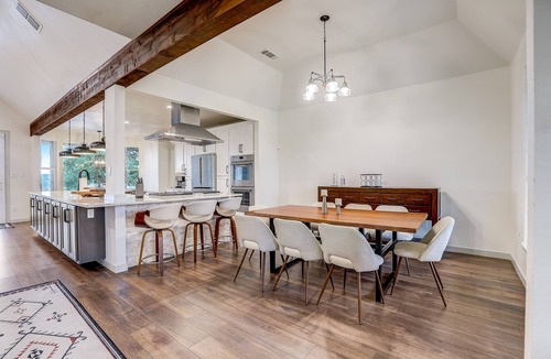 Oatmeal House | Luxe designer Hill Country home near Austin with amazing views & infinity pool