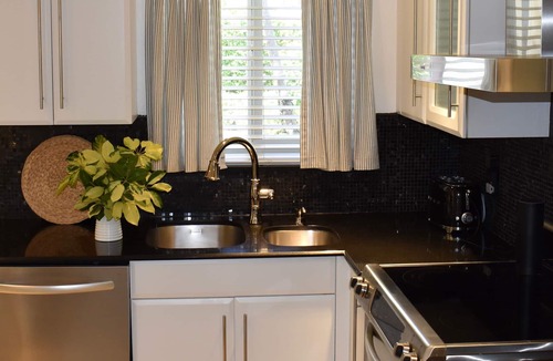 Boca Raton House | Luxe East Boca Retreat – Private Home w/Resort Pool, Perfect Location!