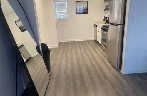 Lindridge-Martin Manor Apartment | Luxe For Less