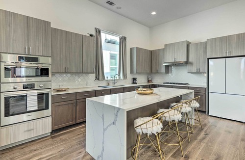 Meadows At Trinity Crossing House | Luxurious & Spacious Austin Home ~ 8 Mi to Dtwn!