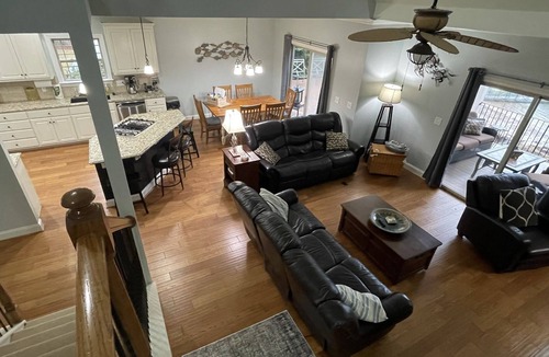 Lavonia House | Luxurious & Spacious Lake Hartwell Home