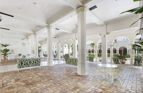 Palm Beach Apartment | Luxury 2 bedroom condo on Palm Beach Island!