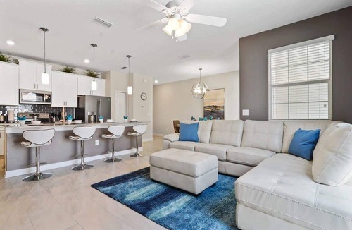Kissimmee Condo | Luxury 4Bd w Pool and Resort Near Disney 4910