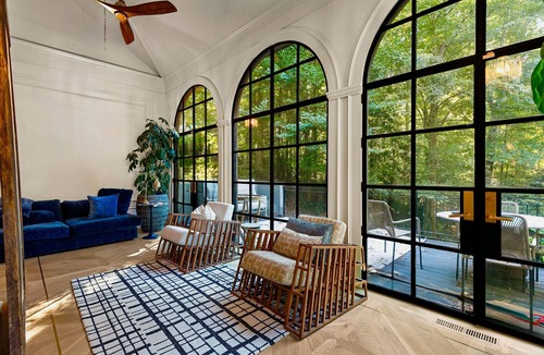 Brookhaven House | Luxury Buckhead Estate Near Shops, Dining & MARTA