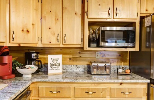 Foxfire Estates Cabin | Luxury Cabin w/View, Hot Tub, Game Room, Fire Pit