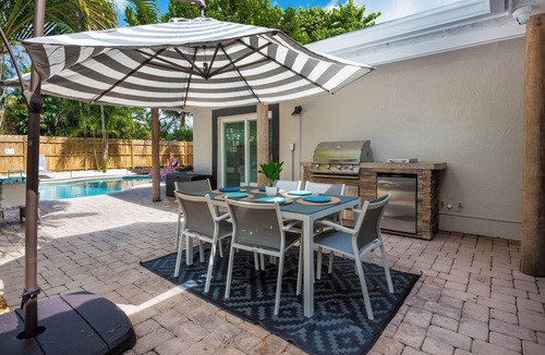 Delray Beach House | Luxury Delray Beach 4/3 Heated Pool & Spa Home - 2 King Masters