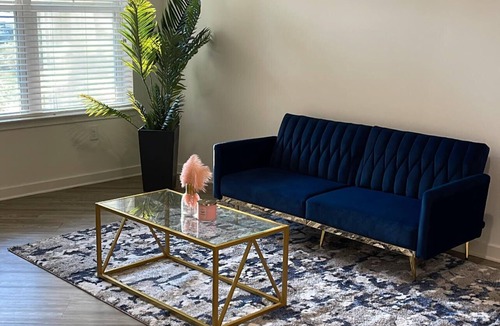 Mableton Apartment | Luxury Hamptons Apartment On The Chattahoochee River