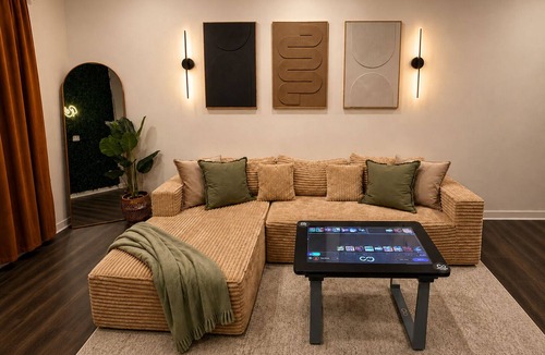 Church Street Apartment | Luxury King Suite Beauty Room Infinity Game Table Near Hospital & ATL