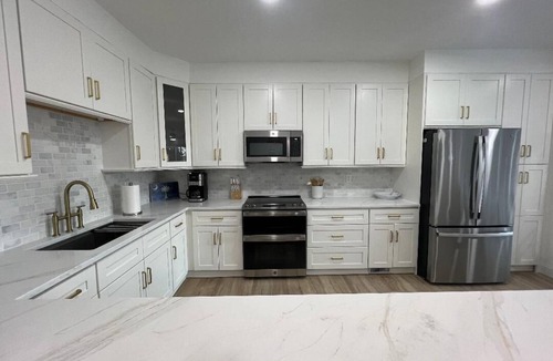 Salem Condo | Luxury Lakefront Condo with Stunning Views and Resort Amenities.