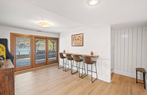 Waleska House | Luxury Lakefront Retreat with Hot Tub Arcade/Neighborhood Golf Course and Hiking