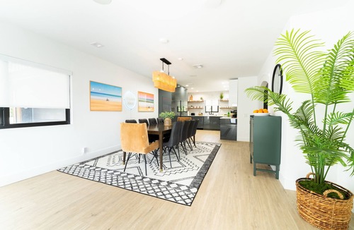 Riviera Beach House | Luxury Modern 3/2 w/Gorgeous Intracoastal Views & Endless Fun. Sleeps up to 10