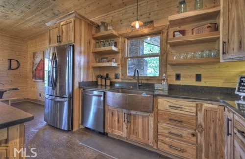 Aska Cabin | Luxury Mountain Cabin with Stunning Panoramic Views