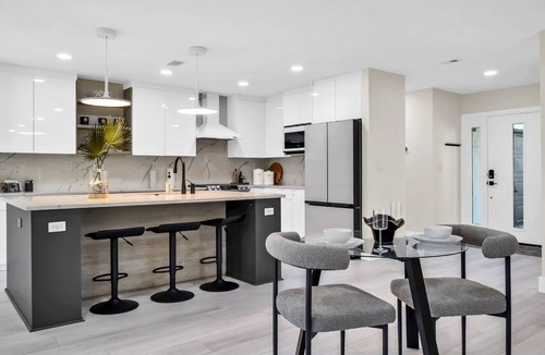Saddlebrook House | Luxury Pool Retreat | Bikes, Fire Pit & Lanai | Extended Stay | Saddlebrook | Optional Amenities